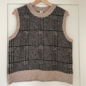 Arket Knitted Alpaca Black and Tan Houndstooth Sweater Vest